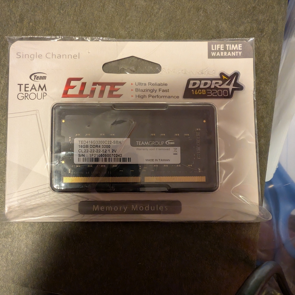 Elite DDR4 16GB 3200MHz Memory Module - Black